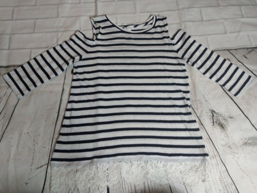 Westport Women's Long Sleeve Medium striped Shirt navy blue white open shoulder